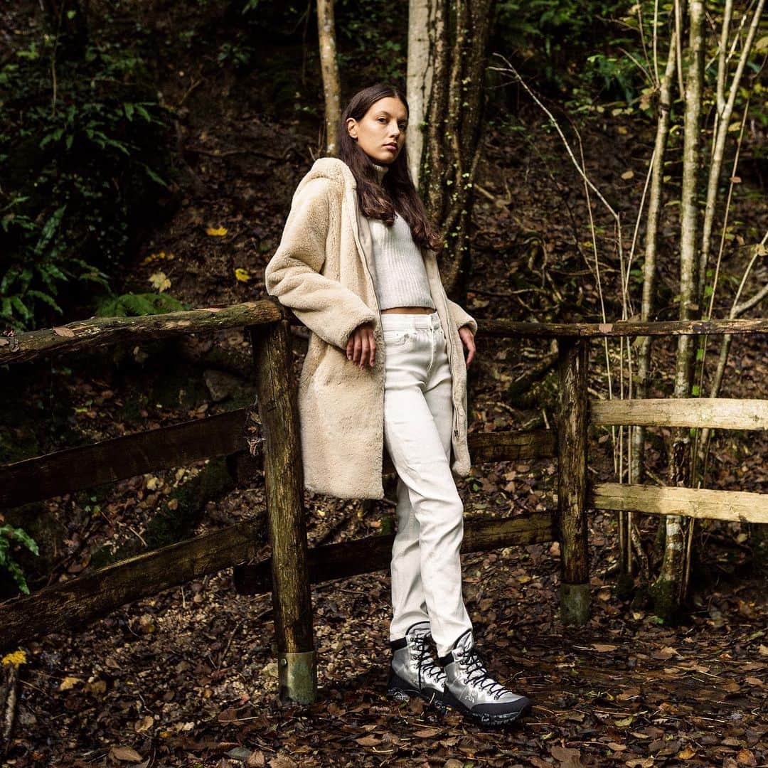 のインスタグラム：「In the middle of the wood. #premiata #fallwinter2019 #northwards」