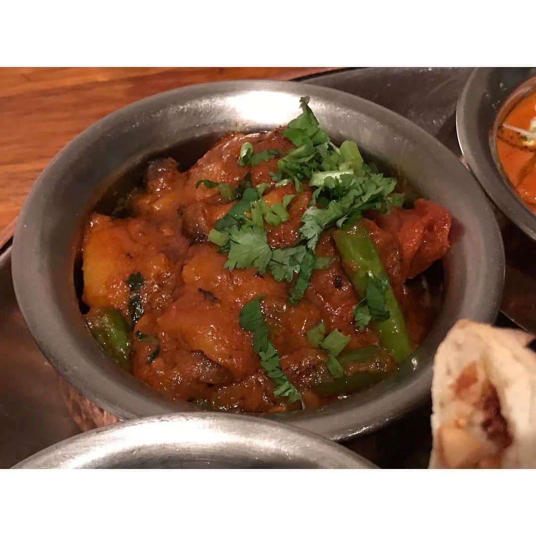 権藤朱実さんのインスタグラム写真 - (権藤朱実Instagram)「🍛 『shiva curry wara』 １１月末に訪れた時のメニュー♡ どれもこれも・・・はぁ  美味しい♡ 美味しすぎて笑っちゃう☺︎むふふ #shop #shivacurrywara #シバカリーワラ →@shivacurrywara #Japan #Tokyo #curry #spice #photo #akephoto #三軒茶屋 #カレー #インドカレー #model #satorujapan #akemigondo #モデル #サトルジャパン #権藤朱実 →@satorujapan_official @akemigondo ☑︎プロフィールのリンクにて、blog更新中☺︎ My blog『ake photo』 →http://ameblo.jp/akemi-gondo/」12月9日 16時28分 - akemigondo