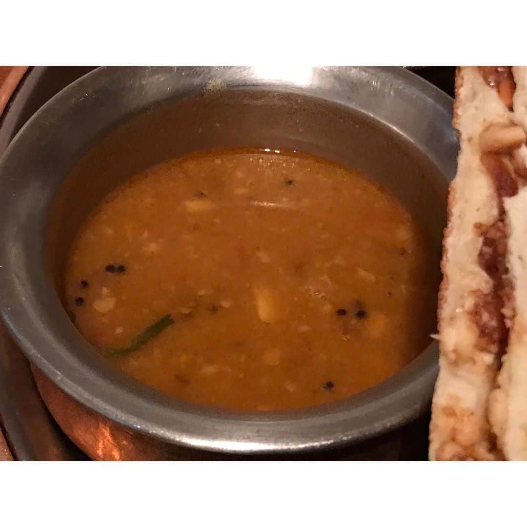 権藤朱実さんのインスタグラム写真 - (権藤朱実Instagram)「🍛 『shiva curry wara』 １１月末に訪れた時のメニュー♡ どれもこれも・・・はぁ  美味しい♡ 美味しすぎて笑っちゃう☺︎むふふ #shop #shivacurrywara #シバカリーワラ →@shivacurrywara #Japan #Tokyo #curry #spice #photo #akephoto #三軒茶屋 #カレー #インドカレー #model #satorujapan #akemigondo #モデル #サトルジャパン #権藤朱実 →@satorujapan_official @akemigondo ☑︎プロフィールのリンクにて、blog更新中☺︎ My blog『ake photo』 →http://ameblo.jp/akemi-gondo/」12月9日 16時28分 - akemigondo
