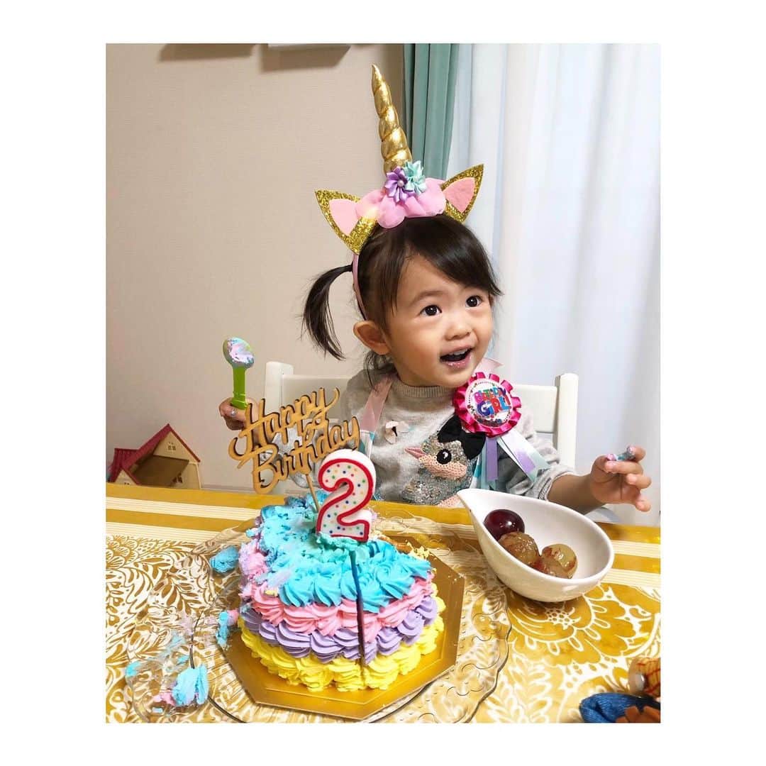 山口愛実のインスタグラム：「2歳になりました🦄🎂🎉🎁💖」