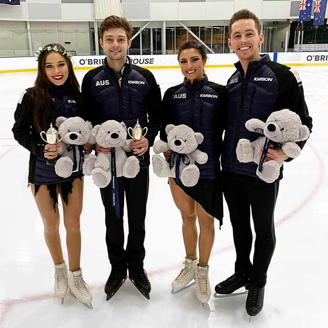 シャンテル・ケリーのインスタグラム：「You could say the Olympic Winter Institute athletes love their teddies and new jackets! #owia #isa #risportskates #mkblades #teamAUS #athletes」