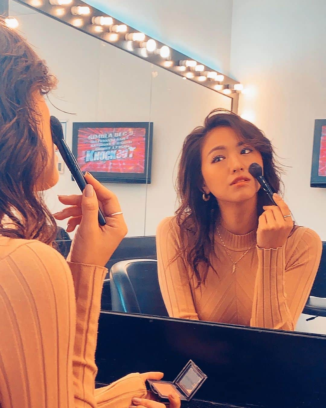西内ひろさんのインスタグラム写真 - (西内ひろInstagram)「Good morning☀️I'm shooting today at the GMA7📽 昨日からフィリピンに来ています🇵🇭今日はフィリピンで２５年続いているコメディ番組の収録。タガログ語でコントしてきます！笑。難しい。。。💦 #makeup  #makeuproom」12月9日 9時07分 - 0214hiro