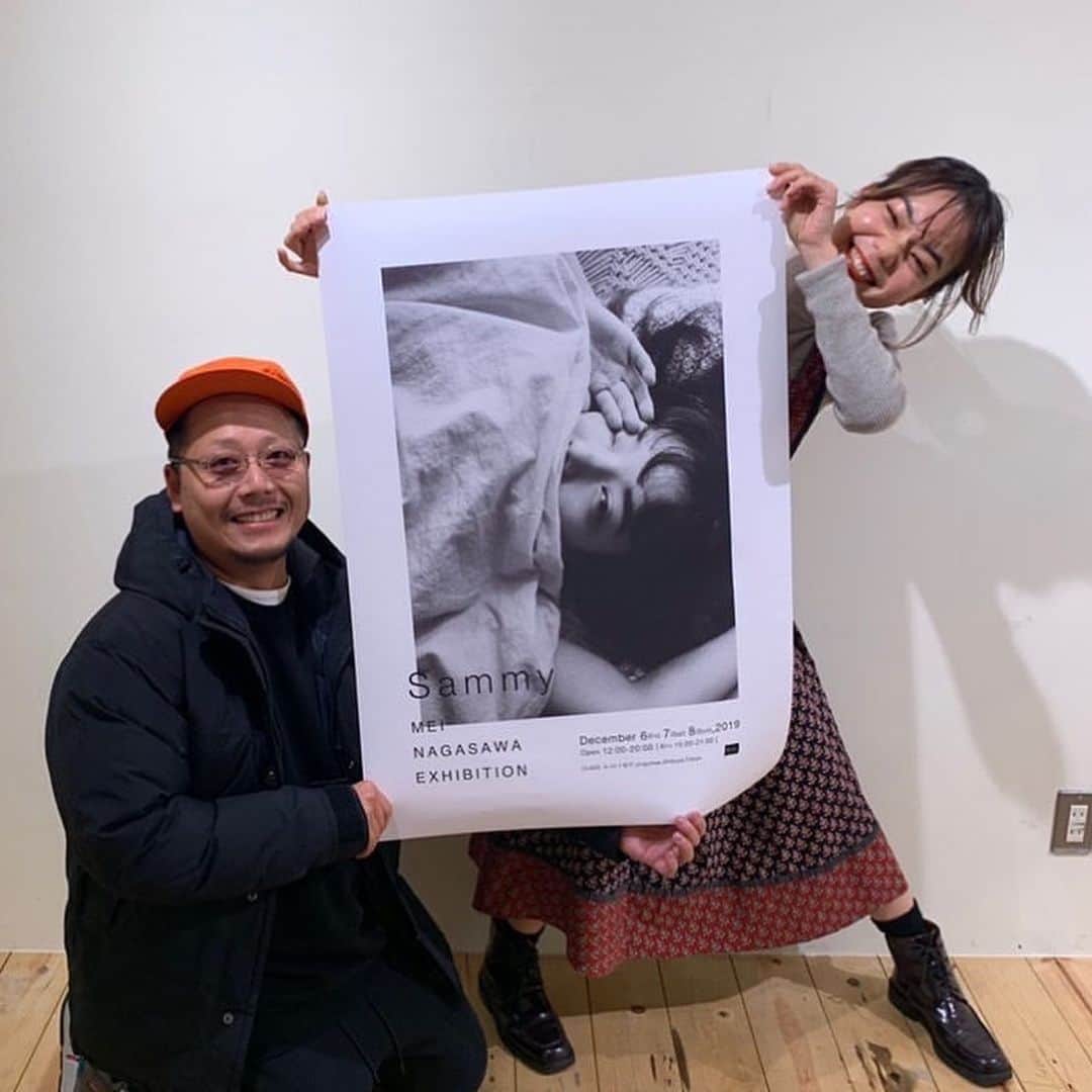 Yuta Misumiさんのインスタグラム写真 - (Yuta MisumiInstagram)「. ㅤㅤㅤㅤㅤㅤㅤㅤㅤㅤㅤㅤㅤ【Sammy】2019.12.6-8 MEI NAGASAWA EXHIBITION ㅤㅤㅤㅤㅤㅤㅤㅤㅤㅤㅤㅤㅤ. ㅤㅤㅤㅤㅤㅤㅤㅤㅤㅤㅤㅤㅤメイが初の写真展を開催！ということで、急遽東京が前入りになったのでダメ元で何とか駆けつけられました😅　@xxmeixx1208  入場無料にしたい！ってクラファンしてたり、それも目標額更新してパネルサイズアップしてクオリティを最後まで高めようとしてたりとか『大人になったなぁ〜😌』と感心しました。メイは僕にとって初めてのサロンモデルを受けてくれた人で僕にとって色んなことを教えてくれた大事な存在です。無事開催出来て良かったね！おめでとう！お疲れ様🙌🏻🙌🏻🙌🏻 @takuma_iwasaki タクちゃんと @bluewoodsmonkey かなえさんにも会えてよかった😌💮💯　#長澤メイ#sammy#tokyo」12月9日 9時23分 - yutamisumi