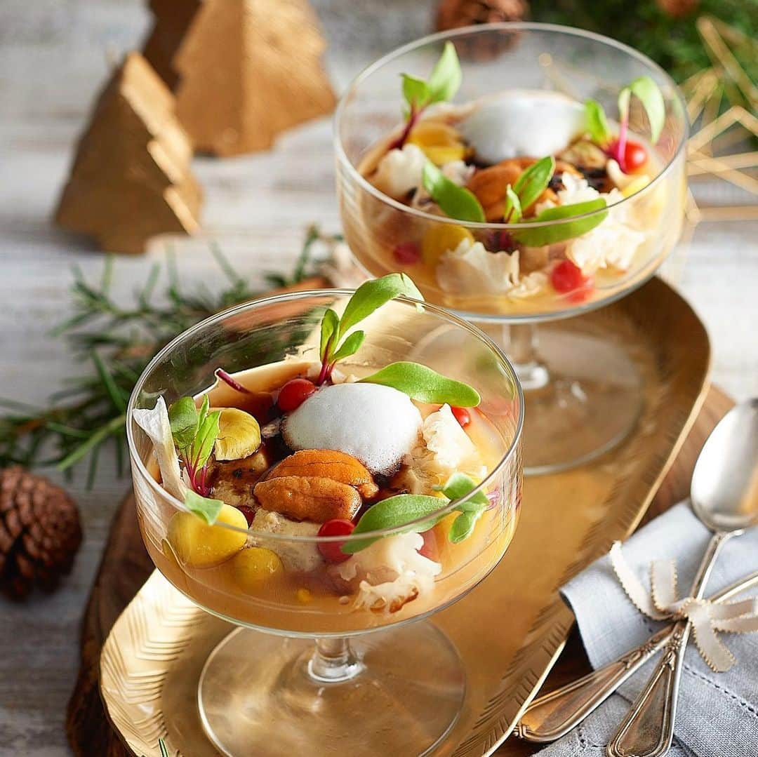 KIHACHI公式Instagramさんのインスタグラム写真 - (KIHACHI公式InstagramInstagram)「. Dessert Styled Christmas. キハチ 伊勢丹立川店 「生雲丹をのせたマッシュルームのプリン 香り良いトリュフのソース」  2019年のクリスマスは、『“デザートみたいなお料理”で美味しいクリスマスを』のテーマで、スイーツに見立てたお料理をお楽しみいただきます  12/1~20限定、少し早めの “アーリークリスマス”でボトルワインプレゼントのスペシャル特典をご用意しております。 皆さまのお越しを心よりお待ちしております。 . . ■詳しくはプロフィールアドレスより「レストランのクリスマス」のボタンをクリック！ #KIHACHI#restaurant#chefsoninstagram#foodphotography#Christmas #tasty#instagourmet#gastronomia#dessertstyledChristmas #キハチ # #立川グルメ #立川デート #立川ランチ #レストラン #ことりっぷ #伊勢丹立川 #伊勢丹 #キハチ伊勢丹立川店#女子会 #オープンテラス #アーリークリスマス #クリスマス #フォアグラ #トリュフ #女子会プラン #クリスマスディナーコース」12月9日 9時30分 - kihachi_official