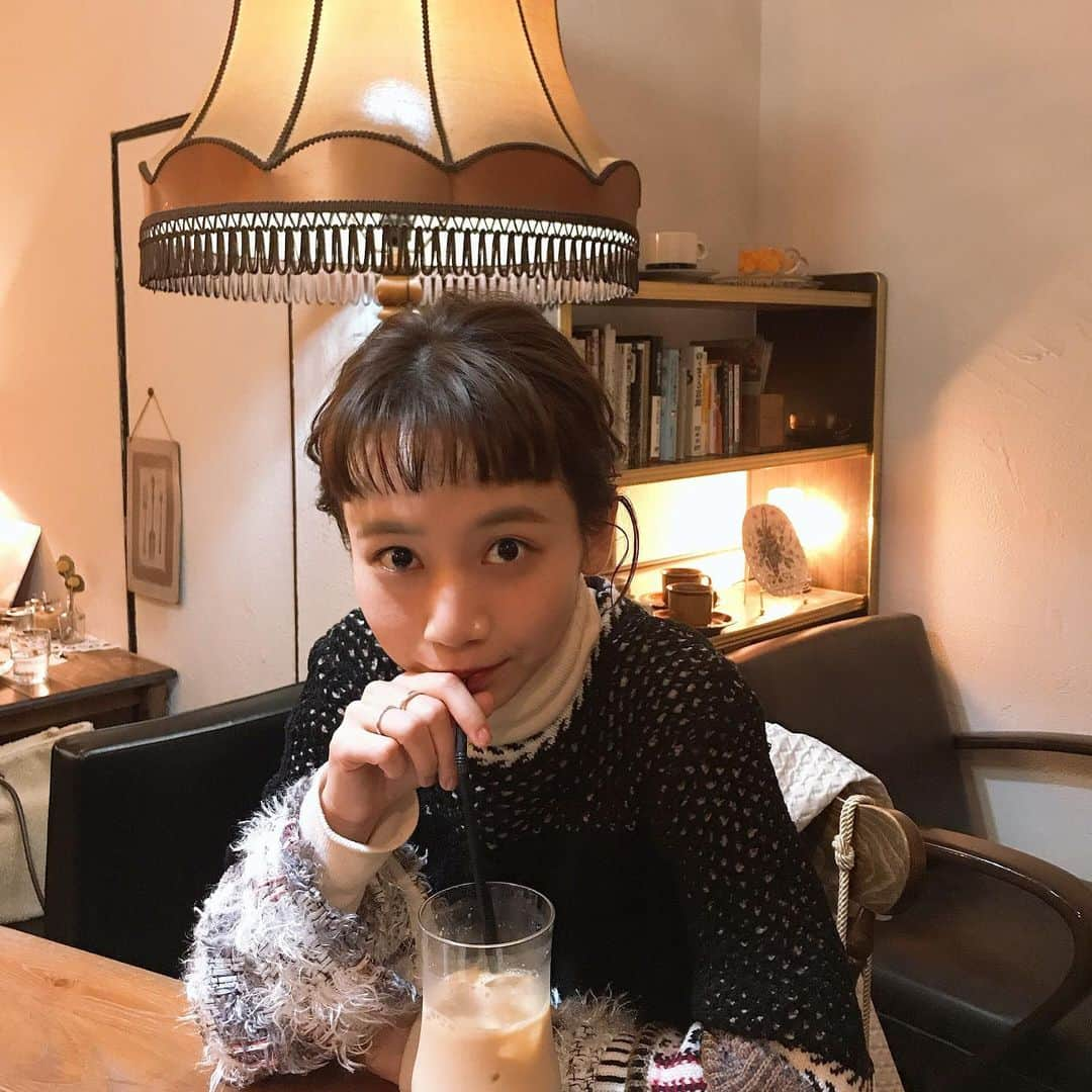 三戸なつめさんのインスタグラム写真 - (三戸なつめInstagram)「お仕事で和歌山に来ています♡ ふらっと立ち寄ったカフェのスコーンがすっごく美味しかった🍽 つぎはスフレパンケーキ食べに行きたいなぁ( ◠‿◠ ) #mito_natsume #和歌山カフェ　#cafenostalgia」12月9日 12時30分 - mito_natsume