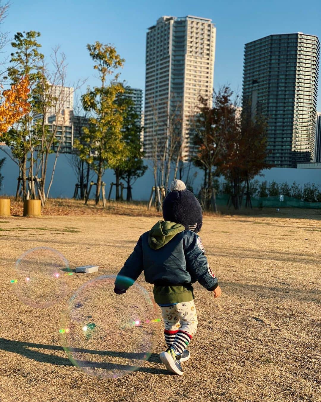 マット・キャブさんのインスタグラム写真 - (マット・キャブInstagram)「Young Cab is 2 🤴✌️ #2歳」12月9日 13時38分 - therealmattcab