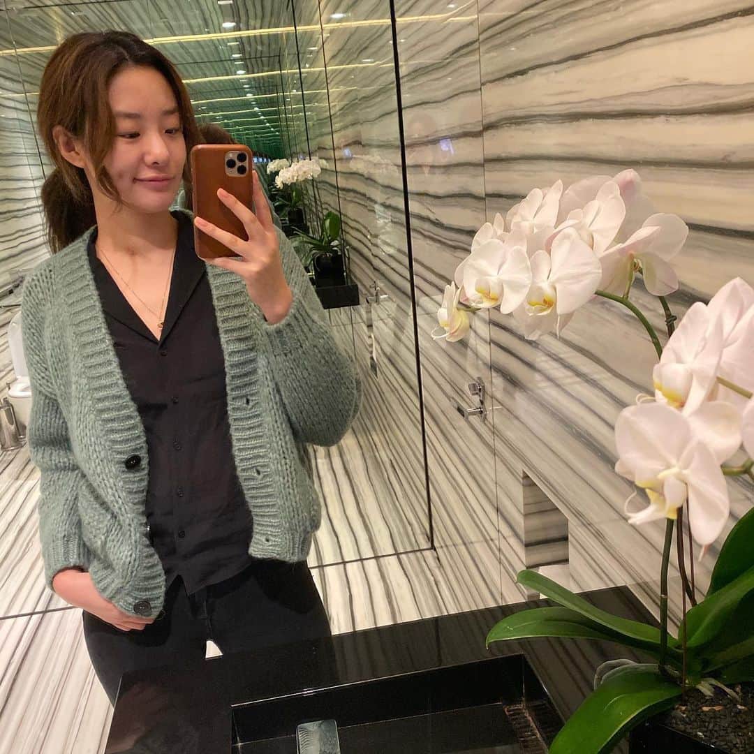 ステファニー・リーのインスタグラム：「날씨 왜이렇게 추워졌어용? ❄️」