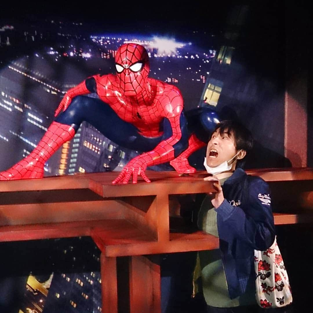 なだぎ武さんのインスタグラム写真 - (なだぎ武Instagram)「あ、『スパイダーマン:ファーフロムホーム』の円盤そいえばもう出てるんやな、、、すっかり忘れてたやん、、まだ買えそうにないな。。みんなおもろいから見てやー。。さて、今日の舞台『詠み人知らず』は、19時30公演です。神保町花月やでー  #詠み人知らず  #神保町花月」12月9日 14時10分 - nadagigigi