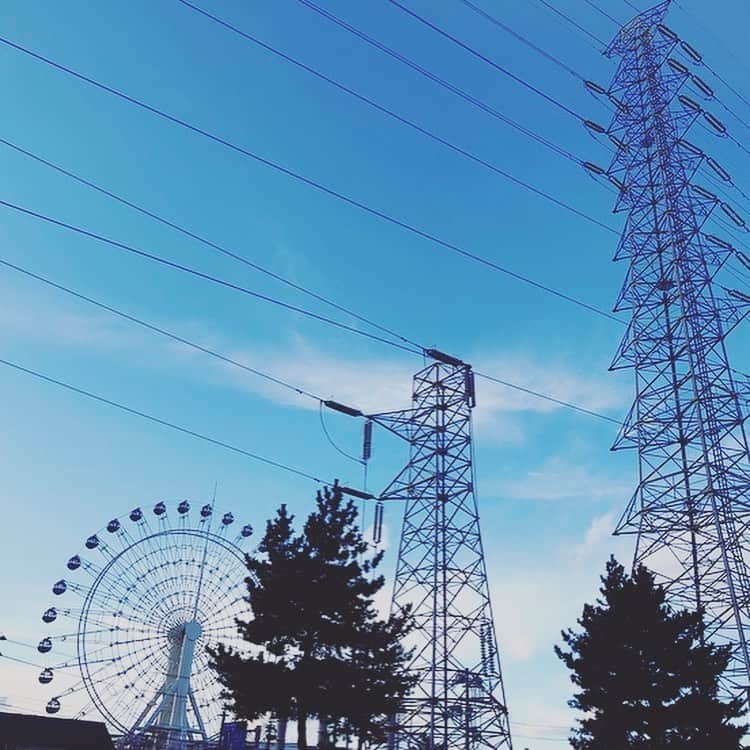 南壽あさ子さんのインスタグラム写真 - (南壽あさ子Instagram)「夢メッセの周りは夢の鉄塔スポットでした  #鉄塔　#steeltower #tower」12月9日 14時27分 - nasuasaco