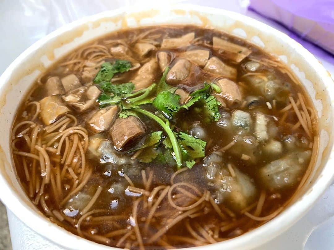 井浦新さんのインスタグラム写真 - (井浦新Instagram)「台湾の現場メシ💥どれも美味い 食べることを大切にする文化だから 早メシはあってもメシ押しはない！ 健全な現場 #アジアごはんウェイ」12月9日 14時45分 - el_arata_nest