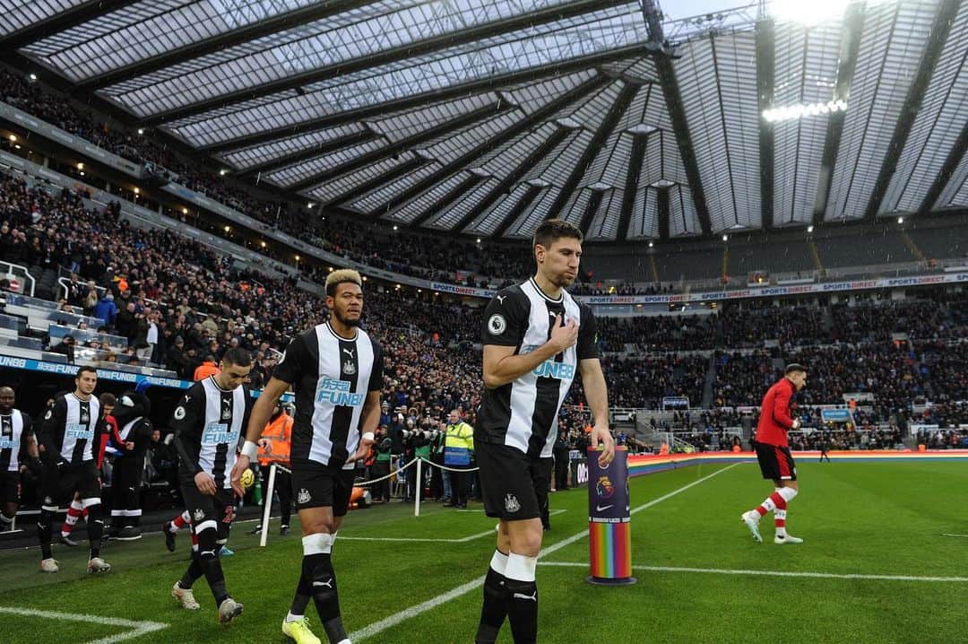 フェデリコ・フェルナンデスのインスタグラム：「127 Anniversary @nufc」
