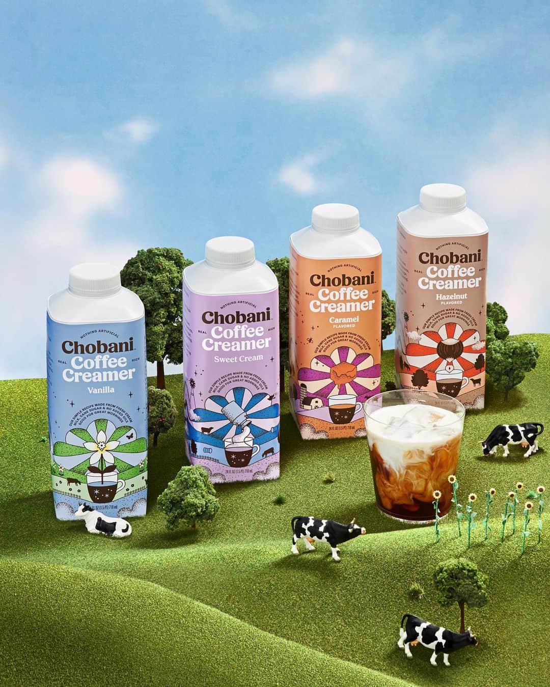 Chobaniのインスタグラム：「Your coffee is going to love this. Introducing Chobani Coffee Creamer. Made with real cream and five or fewer simple ingredients. What flavor would you try?」