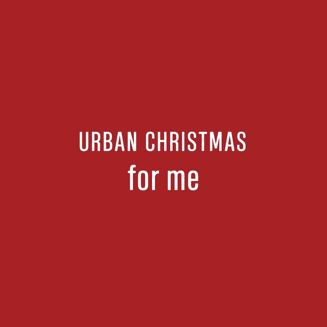 のインスタグラム：「-URBAN CHRISTMAS-﻿ for me﻿ ﻿ 大切なヒトたちへの“for you”ギフトだけでなく、この1年頑張った自分への“for me”ギフトも選んでみてはいかがですか?﻿ ﻿ あなたにも、わたしにも、心が豊かになるオクリモノを🎁﻿ ﻿ ﻿ #urbanresearch﻿ #アーバンリサーチ ﻿ #urbanchristmas﻿ #urbanchristmas2019」