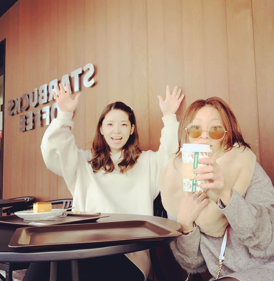 水田真依子さんのインスタグラム写真 - (水田真依子Instagram)「瑠衣とお茶 #スタバ#水田真依子 #instagood #instadaily #fashion #instalike #girl #instapic #japan #love #instamood #repost #cute #morning #model #photographer #night #friends #top #fitness #photo #me #pic #look #follow #photooftheday #vgram #cool #item #runwaychannelでも、」12月9日 17時05分 - maikosebasu