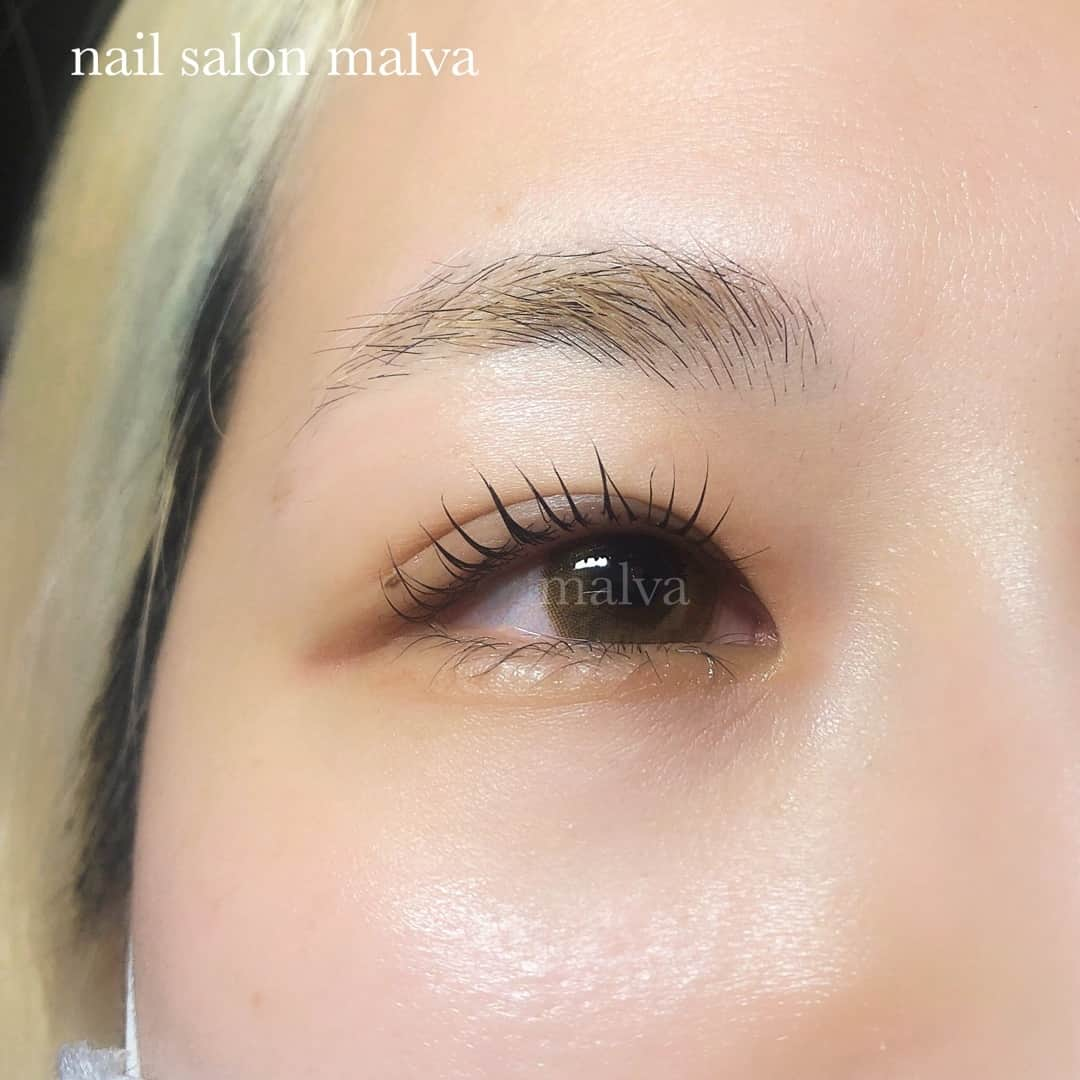 nailsalon malva（ネイルサロンマルヴァ）のインスタグラム