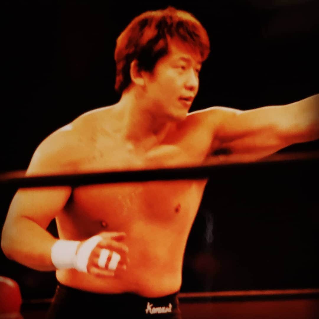 金本浩二のインスタグラム：「よく考える...こんな生き方で良かったのかな～❔と.... 30年以上前の、これに賭ける❗ ていうピュアな頃が懐かしい😌」