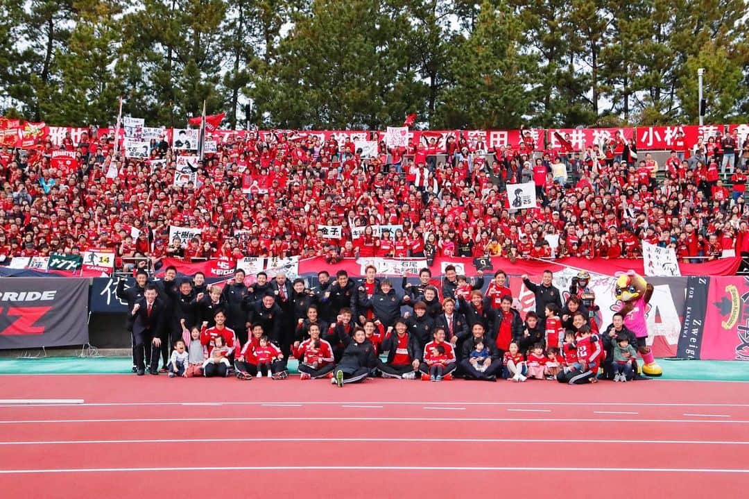 垣田裕暉のインスタグラム：「1年間ありがとうございました！ 来シーズンも頑張って行きたいと思います！ #ありがとうございました#ツエーゲン金沢#」