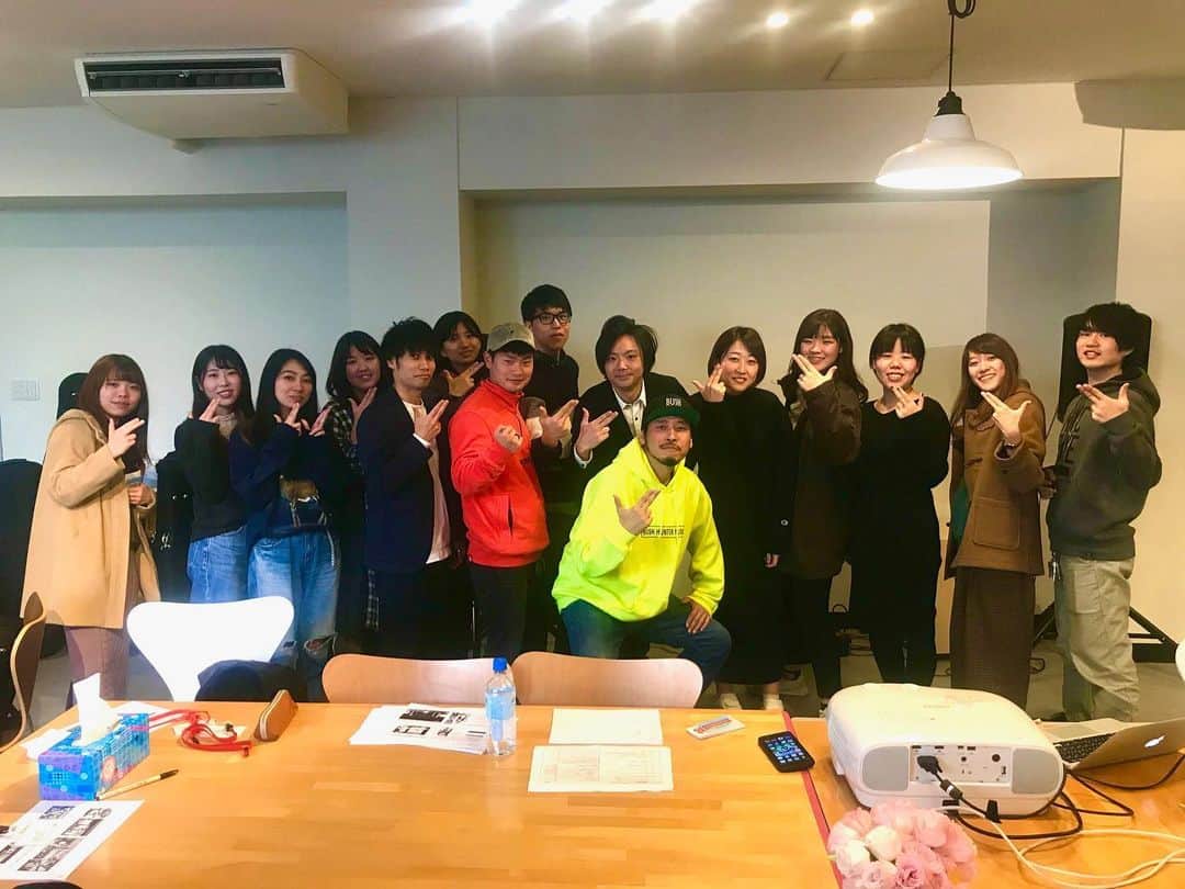 RYO the SKYWALKERのインスタグラム：「大阪音楽大学にてレゲエの講義をさせてもらいました。柴台先生、参加した皆さんありがとうございました😊 #大阪音楽大学 #レゲエ」