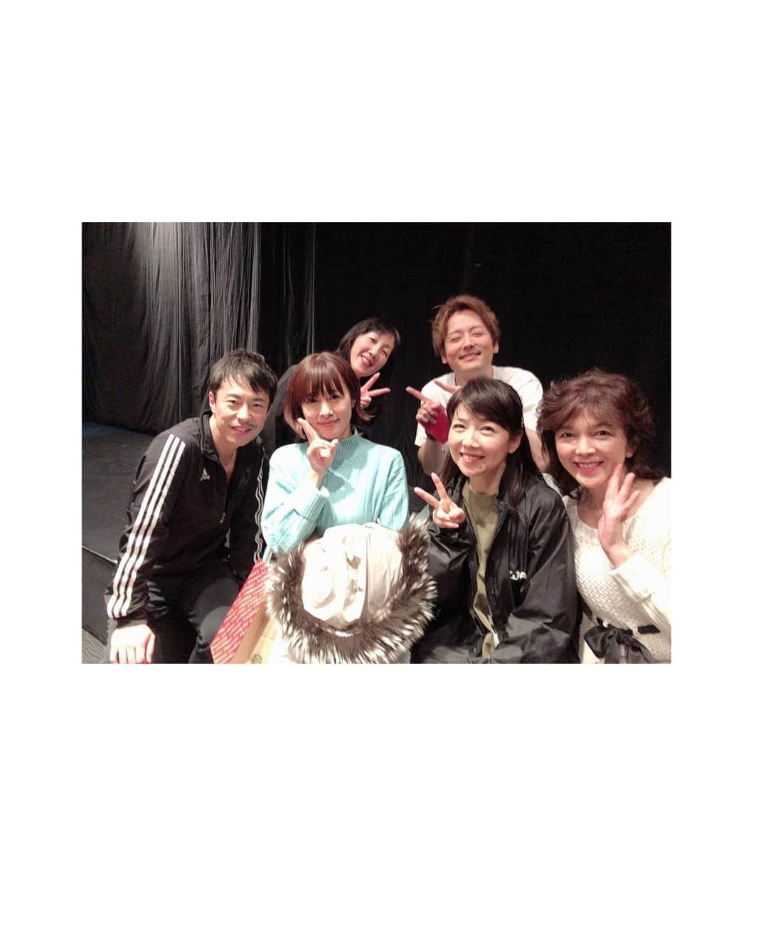 のインスタグラム：「昨日は戦隊の先輩 田中由美子さんとWAKUのすきのあとを観劇して感激～✨✨ お世話になってる役者さんがたくさん出演✨✨ 今週も良い一週間を～🌈 #WAKU #冬の風物詩 #レッドシアター #田中由美子 さんも #来年すぐ舞台」