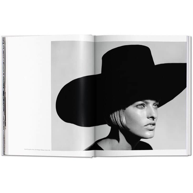 Fashion Headlineさんのインスタグラム写真 - (Fashion HeadlineInstagram)「【ART&CULTURE】 ブックショップShelf(@shelf_bookshop )のレコメンドは、ピーター・リンドバーグが生前最後に残したディオールのための写真集『Dior』。 . @fashionheadlinejpn サイトで公開中✒︎ . @taschen  #shelf #art #photography #peterlindbergh #dior #book #photographer #artist #marioncotillard #charlizetheron #christiandior #mariagraziachiuri #saskiadebrauw #kasenelson #ambervalletta #juangatti #ディオール #ピーターリンドバーグ #クリスチャンディオール」12月9日 18時50分 - fashionheadlinejpn