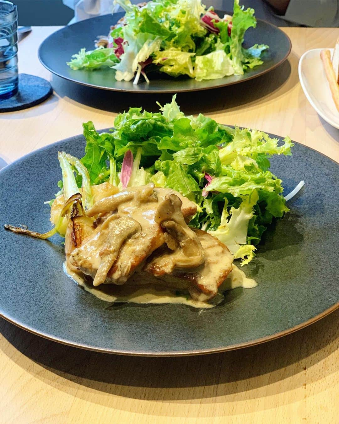 二ノ宮和佳子さんのインスタグラム写真 - (二ノ宮和佳子Instagram)「今日は、Beautyの打ち合わせをしながら、Lunch Meeting 素敵な方は、素敵なお店をご存知ですね 美味しかったー し、 FashionとBeautyの融合 叶えたいですね!! #beauty #fashion #lunch #その後はお買い物へ」12月9日 18時58分 - wakako.ninomiya