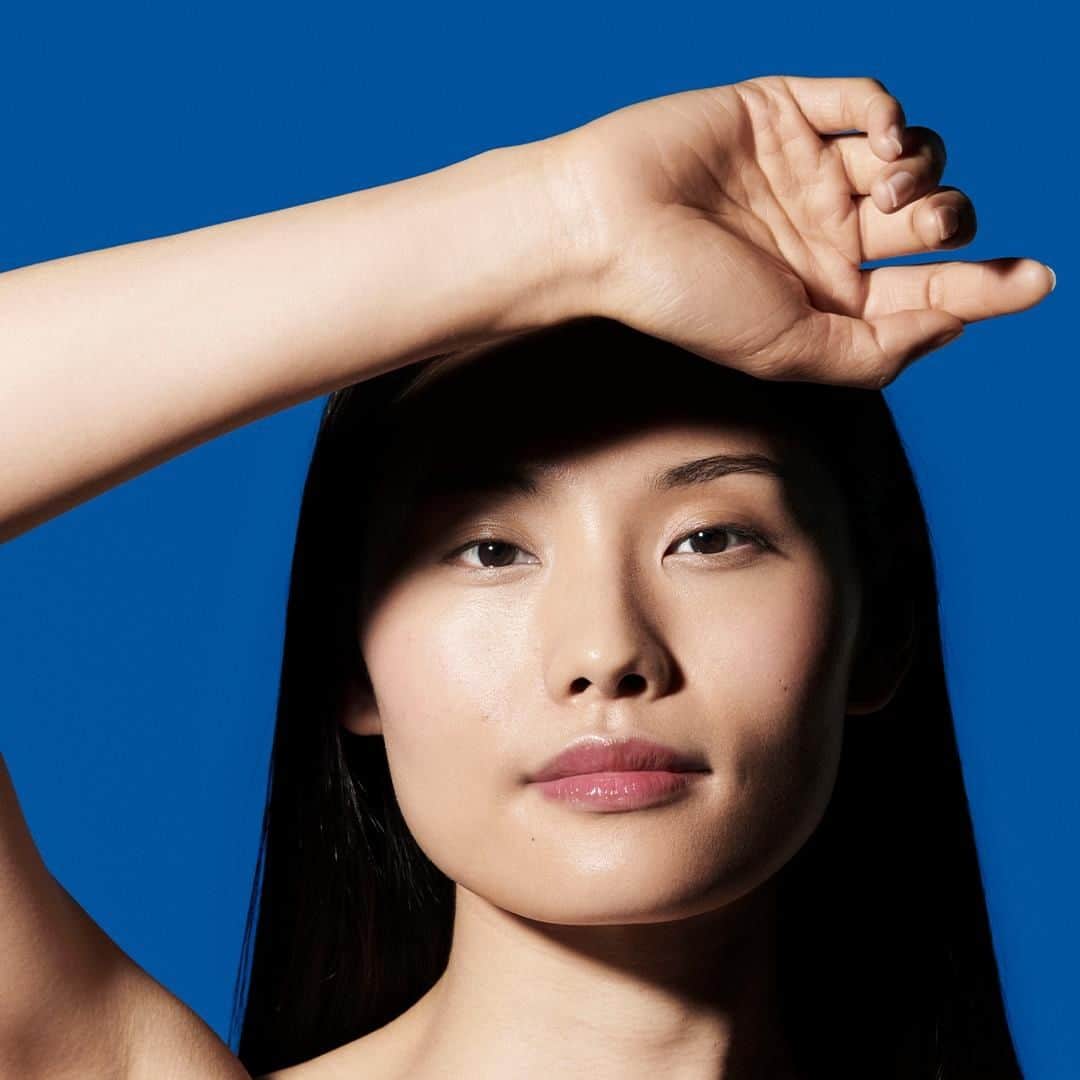 LA ROCHE-POSAY JAPAN ラロッシュポゼのインスタグラム：「. ＼自分にあった日やけ止め使っていますか？／ . しみ、しわ、たるみの原因となるロングUVAは年中降りそそいでいるので1年を通して対策をすることが大切です。  ラ ロッシュ ポゼ の公式サイトでは、質問に答えると自分に合った日やけ止めがわかるチャートをご用意 🌟 . 敏感肌エキスパートのラ ロッシュ ポゼがあなたに合ったおすすめのアイテムをご紹介します。 . TOPページのお悩みから探す「あなたにおすすめの日やけ止め」からチェックしていただけるので、ぜひ参考にしてみてくださいね。 . #ラロッシュポゼ #larocheposay #乾燥肌 #敏感肌  #ドクターズコスメ #皮膚科医  #毛穴 #日やけ止め #乾燥対策 #紫外線対策 #美白 #化粧下地 #エイジングケア #SPF #スキンケア好きさんと繋がりたい #保湿対策 #美白ケア #美肌 #基礎化粧品 #美容好きな人と繋がりたい #ライフスタイル #コスメ好きさんと繋がりたい #おすすめコスメ #スキンケア購入品 #UV #PA #低刺激設計 #自分肌」