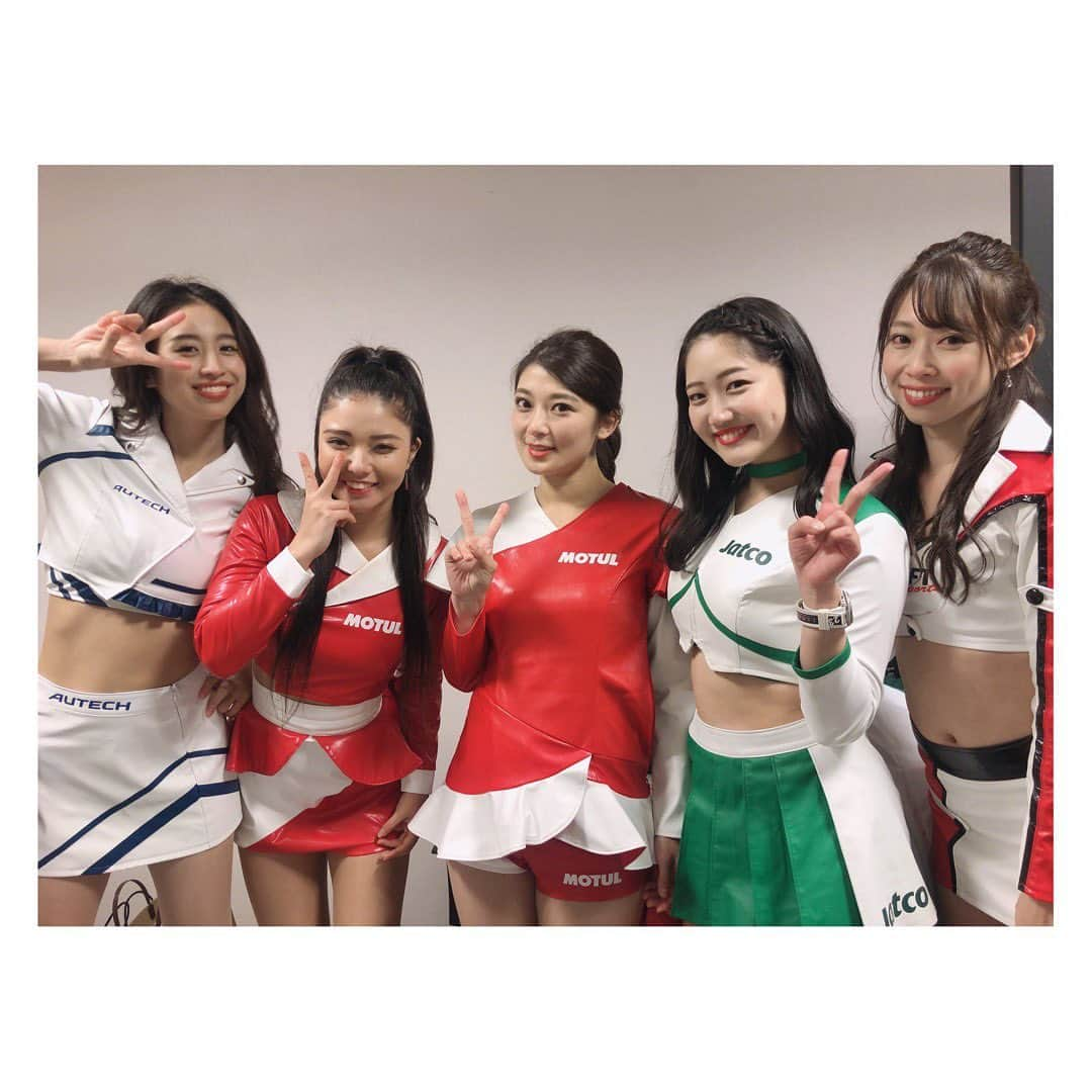 辻井美香さんのインスタグラム写真 - (辻井美香Instagram)「NISMO FESTIVAL ありがとうございました♡  沢山の方に7年間お疲れ様と言っていただいて本当に嬉しかったです。 NISMOのファンの方々最高(^ ^)✨ これからもずっとNISMOチームを応援し続けます！  #nismofestival2019 #nismofestival2019 #NISMO #nisfes #ニスフェス #ニスモフェスティバル #fujispeedway #carrace #racingcar #gtr #racequeen #promomodel #tsujii_yoshika #followｍe #appriciate #for7years」12月9日 19時01分 - tsujii_yoshika