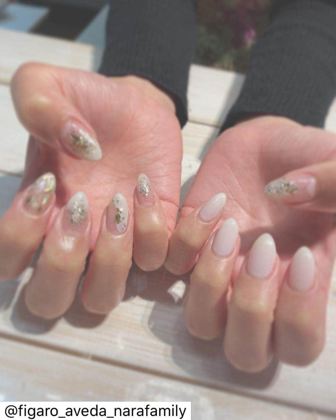 のインスタグラム：「Figaro AVEDA（1Ｆ）ならファミリー店 . 今回のnail💅 冬をイメージしてallホワイトで☺️💕 アヴェダはネイルはしていませんが、 フィガロの別店舗ではネイルをしてます。 是非、一度行ってみてください❤️ . . . . ＊＊＊＊＊＊＊＊＊＊＊＊＊＊＊＊＊＊＊＊＊＊＊＊＊＊＊＊＊＊＊＊＊＊＊＊＊＊＊＊＊＊ . . >>>> FIGARO AVEDA <<<< .  オーガニックサロン ☞93%自然界由来成分配合AVEDAカラー . . . . 奈良県の奈良ファミリー専門店内 トータルビューティーサロンです☺︎ . . . .  営業時間10:00〜20:00  年中無休 . . . 【  ご新規様限定 】 . . . アイブロウwax脱毛>>¥3000+tax . パリジェンヌラッシュリフト >> ¥6000 +tax . 60分付け放題>>¥5500+tax . . . ステキなアイラッシュ提案させて頂きます。 是非一度お任せください！！ . . . ご予約お待ちしてます✂︎✂︎✂︎✂︎ . . . ℡0742-30-0188 . . . . . . #ヘア#ヘアアレンジ#ヘアスタイル#ヘアカラー#インスタ映え#ファッション#hair#アイブロウサロン#眉脱毛ワックス#アイブロウサロン#パリジェンヌラッシュリフト#フィガロアヴェダアイラッシュ#フィガロネイル#love #instagood #aveda#アヴェダ#beauty#オーガニック#셀카#撮影#お洒落さんと繋がりたい#美容師#model#奈良ファミリー#ならファグラム#フォトジェニック#いいね返し . . ＊＊＊＊＊＊＊＊＊＊＊＊＊＊＊＊＊＊＊＊＊ ＊＊＊＊＊＊＊＊＊＊＊＊＊＊＊＊＊＊＊＊＊」