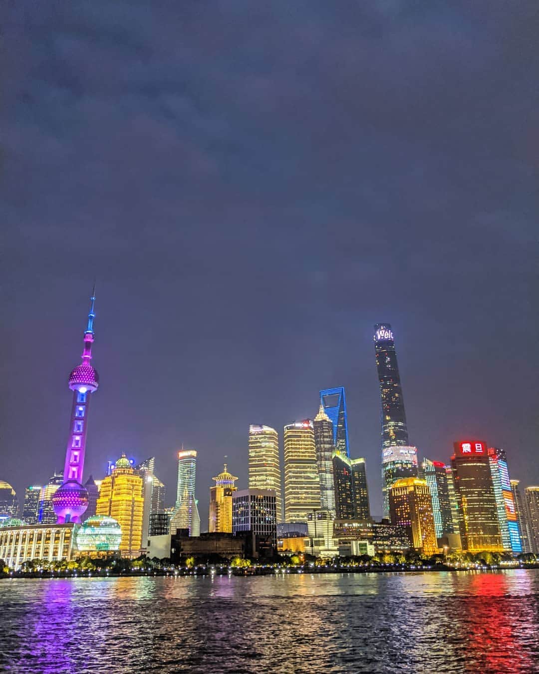 佐々木彩乃さんのインスタグラム写真 - (佐々木彩乃Instagram)「我来上海。最好的 今年海外16回目だった😂 全部pixelで撮った✌️画質良すぎる😫🔥 #上海 #evris」12月9日 20時22分 - ayano__sasaki