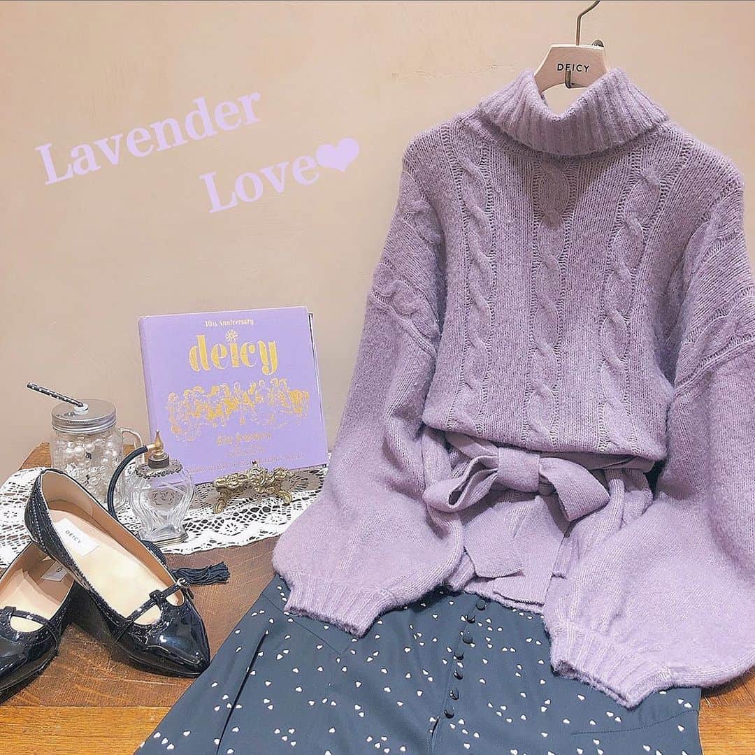 デイシーさんのインスタグラム写真 - (デイシーInstagram)「🕯lavender×black . ラベンダーとブラックのコーディネートで大人sweetに❤︎ .  #deicy #mecouture #deicyshinjuku #shinjuku #lumine #lumineshinjuku #2019aw #autumn#winterデイシー #ルミネ #ルミネ新宿 #newarrivals#followme#lavender#ootd#love#sweet#キャスケット#ラベンダーコーデ#ブラックコーデ」12月9日 20時32分 - deicy_official