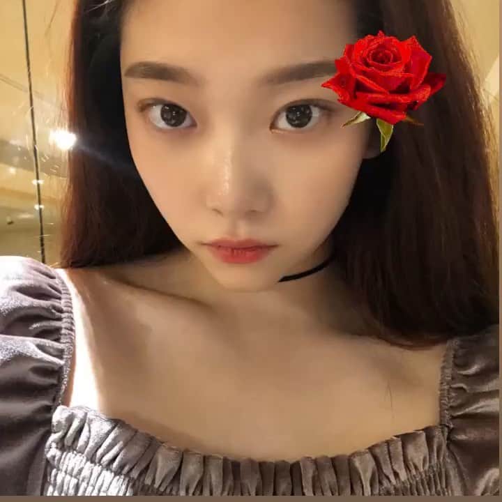 福富つきのインスタグラム：「🌹❤️🖤 ・ カラーをしたのですが、後日アップしますぅ！💓楽しみにしてて下さい！そして、snsジャック今日からまた始まりました！Twitterに詳細を載せるので是非見て下さい！  요즘 한국인 팬분들 많아져서 너무 감사드립니다!!!! 저는 아직 미숙한 부분이 많지만 지금 열심히 공부도 하고있으니깐요!!!! 앞으로도 많은 응원 부탁드립니다!!! #후쿠토미츠키  #タルちゃん #mysticentertainment」
