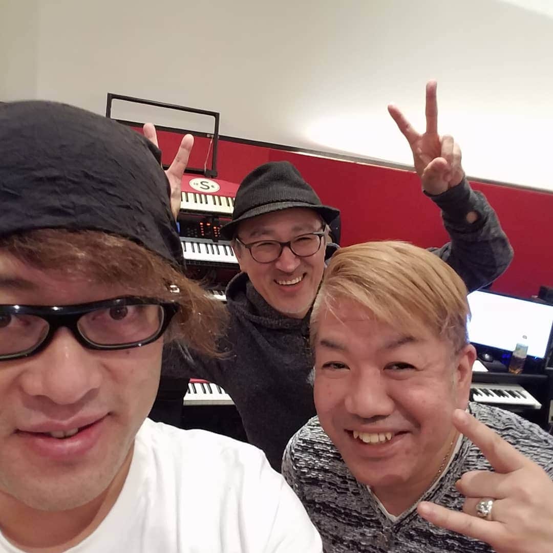 勝田一樹のインスタグラム：「楽しいレコーディングでしたよー☀️ #勝田一樹 #kazukikatsuta  #増崎孝司 #大島こうすけ  #ディメンション #dimensionjazz」