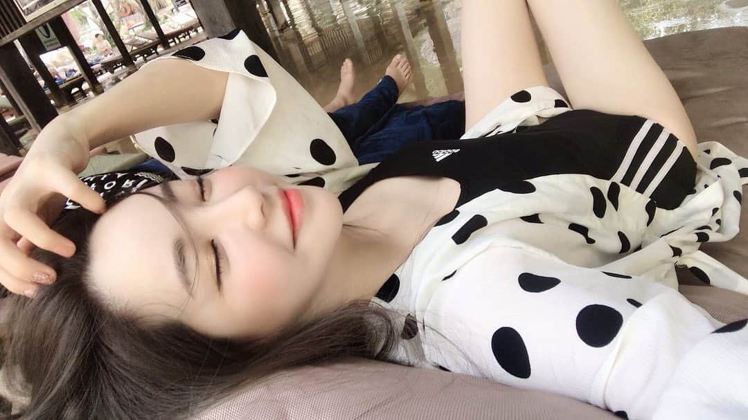 キム・ドヒさんのインスタグラム写真 - (キム・ドヒInstagram)「- 나트랑은 습하지 않아서 좋다 :)」12月9日 21時04分 - dohya_kh