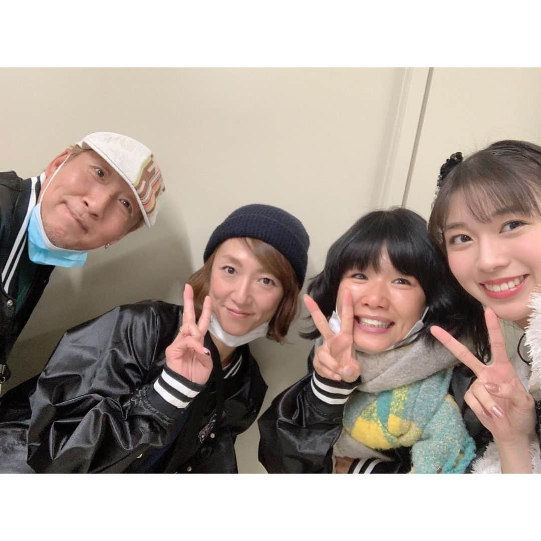 牧野真莉愛さんのインスタグラム写真 - (牧野真莉愛Instagram)「♡ ♡ ✨モーニング娘｡'19コンサートツアー秋 ～KOKORO&KARADA〜✨ ・ みつばちまき先生🎀SHU110先生🎀奈緒先生 とってもありがとうございました❤ まりあより ・ つづく ♡ ♡  #振付屋かぶきもん さん #みつばちまき 先生🎀 #SHU110 先生🎀 #奈緒 先生🎀  #モーニング娘19 #morningmusume19」12月9日 21時14分 - maria_makino.official