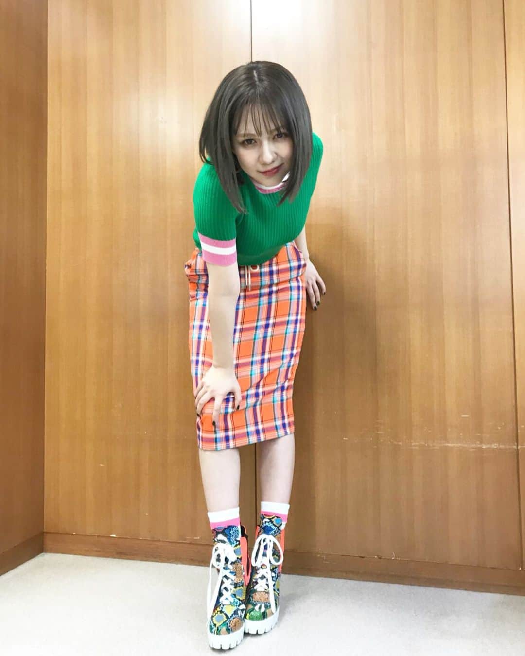 のインスタグラム：「先日のサンジャポ🌞 村重杏奈ちゃんの衣装です🎾  #サンジャポ #村重杏奈 #HKT48 #styling #fashion #fashiondiaries  #colors #sport #idol #l4l #f4f #mood #ootd #photooftheday」