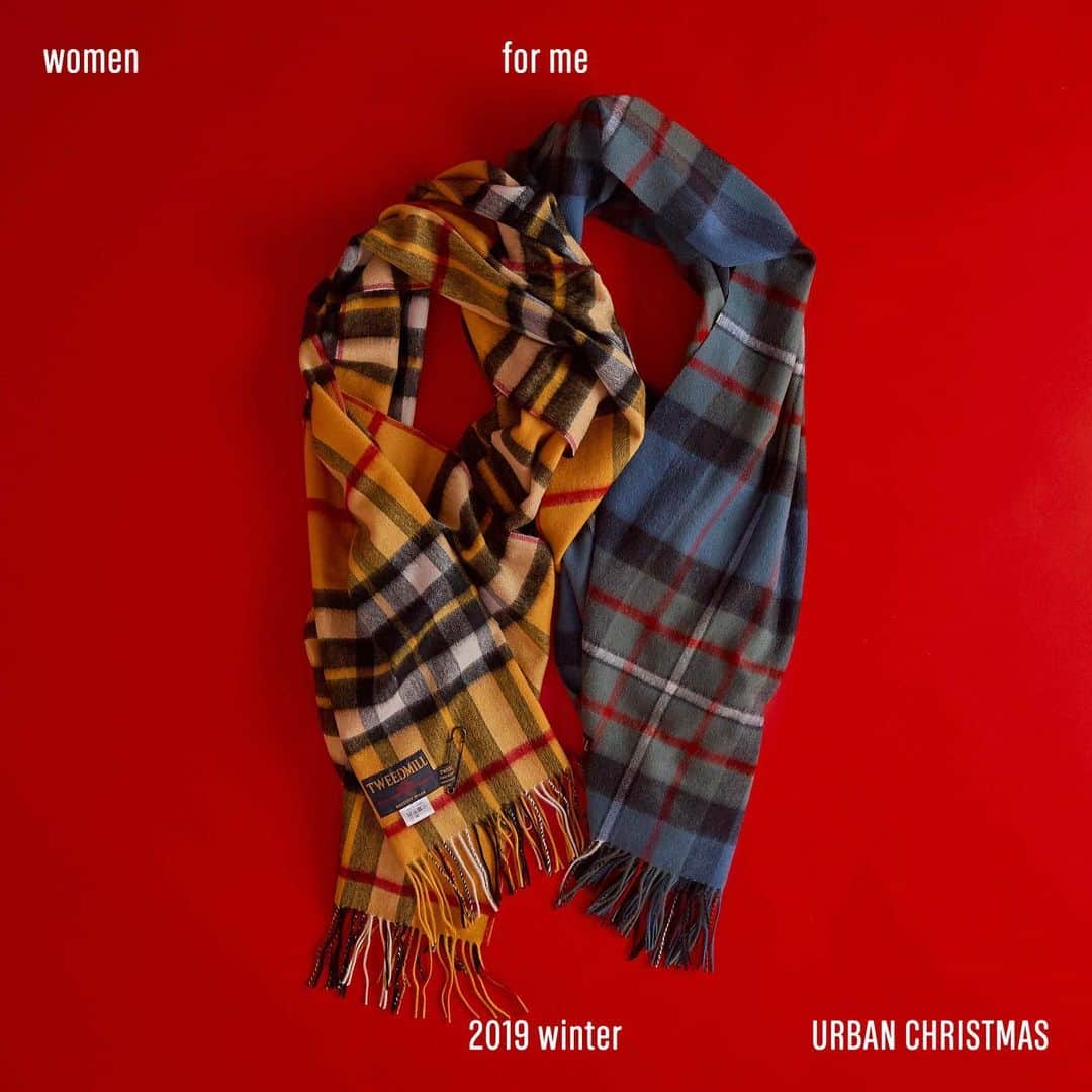 のインスタグラム：「-URBAN CHRISTMAS-﻿ for me...women﻿ ﻿ ﻿ ﻿ 「自身の首元にあたたかさを...🎁」﻿ ﻿ ﻿ ﻿ #urbanresearch﻿ #アーバンリサーチ ﻿ #tweedmill  #urbanchristmas﻿ #urbanchristmas2019」
