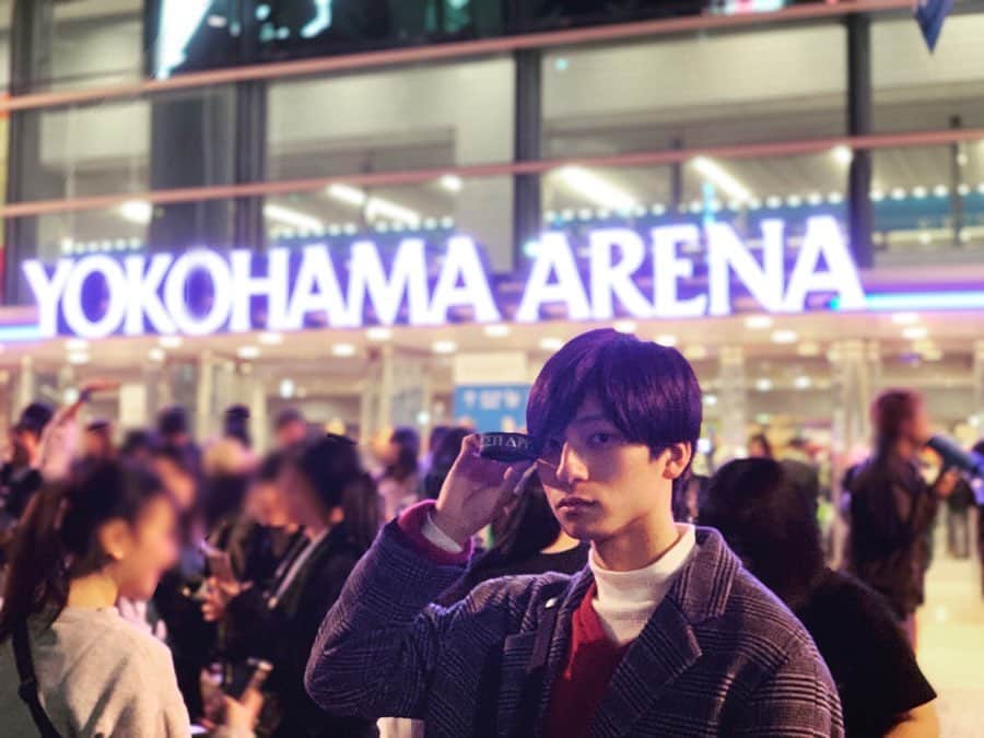 岡田翔大郎のインスタグラム：「友達とMrs.GREENAPPLEさんのライブに行ってきました。 楽しみにしてた分、すごい楽しかったし盛り上がれた！  #岡田翔大郎 #エデンの園 #MrsGREENAPPLE #最高の一日」
