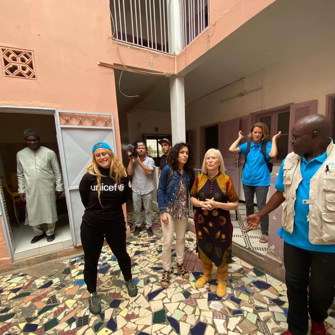 ジジ・ハディッドさんのインスタグラム写真 - (ジジ・ハディッドInstagram)「Today we visited a @UNICEF supported shelter, for women and girl victims of abuse, in Dakar. After being raped and/or impregnated from a sexual attack, it is common that these girls are shunned from their families and kicked out of their homes. Some women travel from very rural parts of the country, some even coming from other countries (one girl we met today is from Libya). After traveling sometimes to many cities trying to find their ground, most girls learn about this home through word-of-mouth; no one will be turned down and they will be supported physically, emotionally, and psychologically here. Employees and volunteers of the shelter, lead by the founder Mona Chasserio and her colleague Danielle Hueges, shown in the photos, encourage the girls to share and find community through their hardship. They are taught to find the positive in their motherhood and relationship with their child, to love and care for them properly, and to nurture their passions, whether it be garment making, agriculture, sports, etc. and learn a skill set that will help them be able to enter the workplace upon their departure from the shelter. Not only have about 250 children been born in this shelter in the last 10 years (15 births have taken place between October and November of this year, and the youngest mother being only ten years old), but there are also orphans who are brought to this shelter by Senegal’s Ministry of Justice. Mothers and their children will stay at the shelter until it is agreed upon by themselves and the leaders that they have the confidence, strength, and skills they need to re-enter their communities, and orphans will stay til about 8 years old, when they are permitted by the government to enter a nursing home to be adopted. Their greatest tool is one called “Rapid Protection,” which is a 24/7 SMS system put in place by UNICEF that enables community members trained in child protection and this specific system (1,222 at this time to cover the 1.5 million people in this region) to be informants of abuse (physical, sexual, neglect, etc.) in their area. As soon as these cases have been reported through SMS, with the age and sex of the victim... (cont ↓)」12月9日 23時04分 - gigihadid