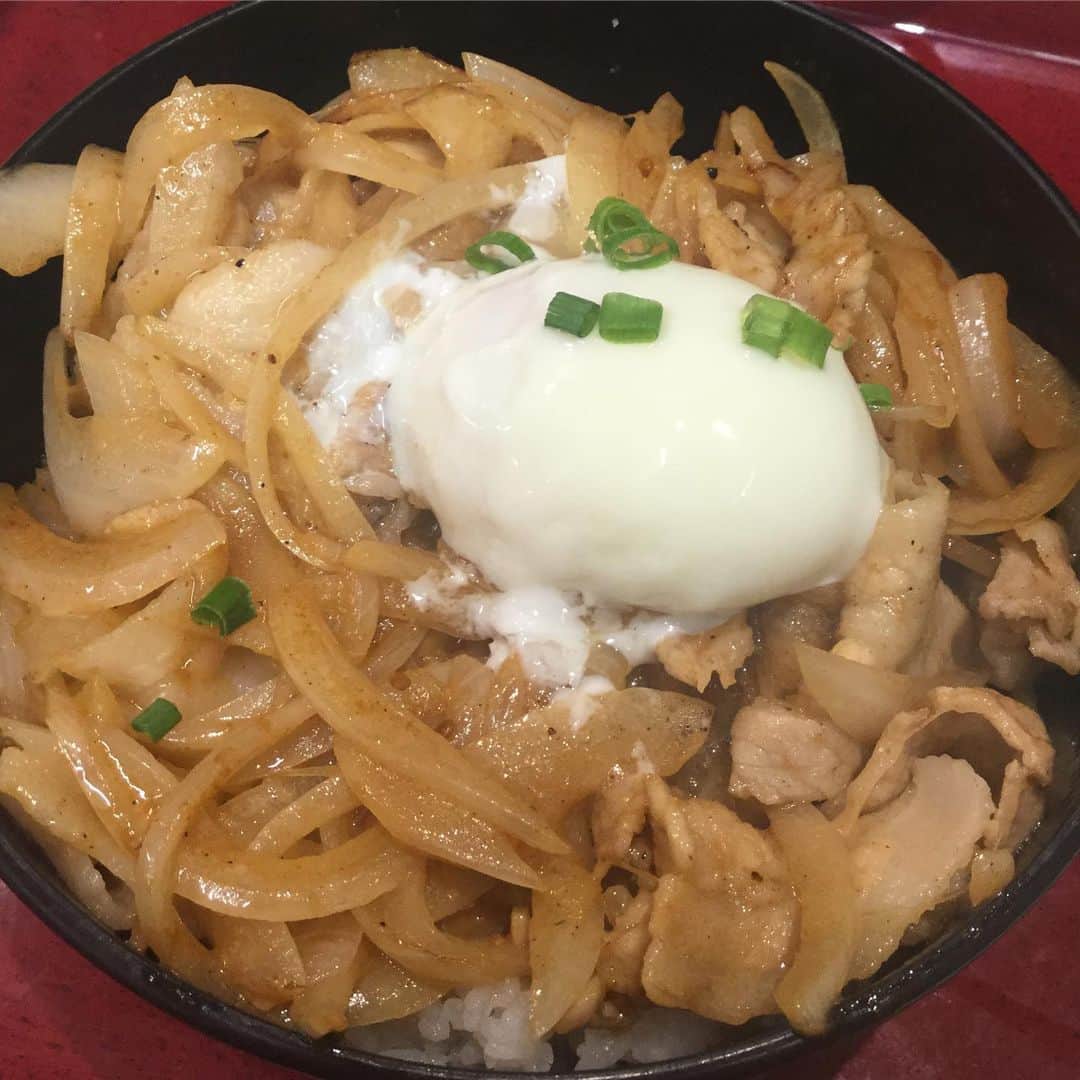 越中睦士のグルメインスタ