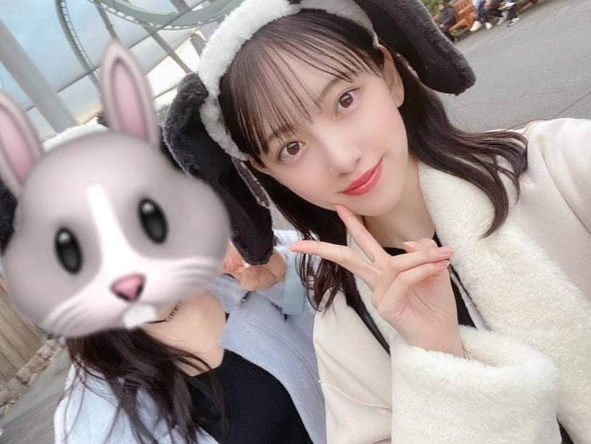 堀未央奈さんのインスタグラム写真 - (堀未央奈Instagram)「@horimiona_2nd 👼🏻 #USJ  大阪行くたびに 関西弁いいな~ってなります❤ 岐阜も関西弁に近い岐阜弁というのがありますが… 若干違う…  #乃木坂46 #堀未央奈 https://www.instagram.com/p/B50AqZIh-NW/ #universalstudiojapan #ユニバーサルスタジオジャパン #herlipto #堀未央奈2nd写真集 #堀未央奈写真集 #堀未央奈 #HoriMiona #みおな #乃木坂46 #Nogizaka46 #2期生 #岐阜県 #東京 #ピース」12月9日 23時28分 - horimiona46