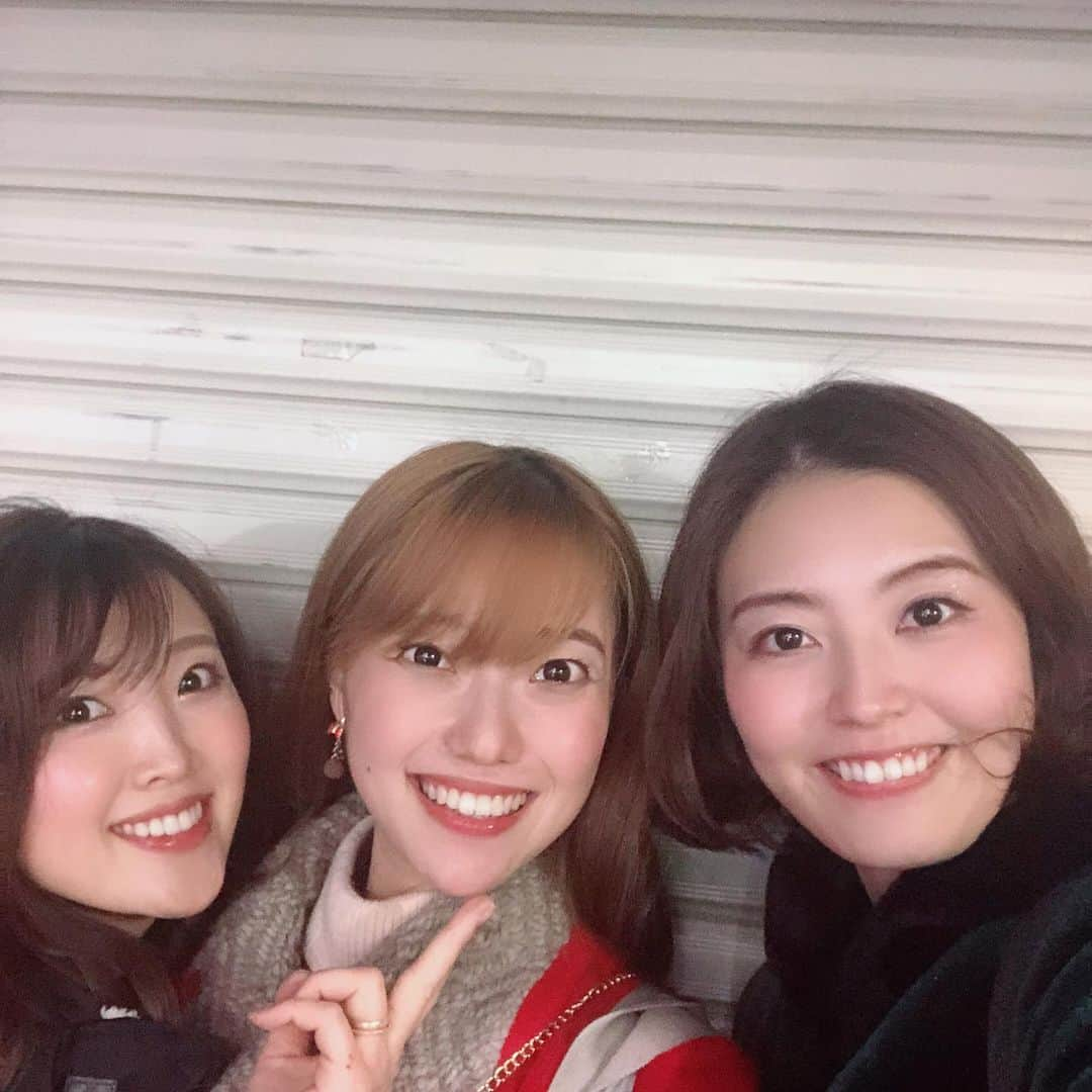 愛水せれ奈さんのインスタグラム写真 - (愛水せれ奈Instagram)「先日観て参りました❤️ #モーツァルト  #星組 #東京建築  #池袋 . . ⚠️ ネタバレNGな方はスルーして下さい ⚠️ . . #悠真倫 さん (まりんさん) モーツァルトの作品全体をしっっかりとしめて下さっておりました✨✨✨ ありがとうございました🙇‍♂️ . #凪七瑠海 さん (かちゃさん) 2幕❣️どちらのナンバーもめちゃくちゃかっこよかったです😆💓 フィナーレナンバーの髪色最高でした❤️ . #万里柚美 さん (ゆずみさん) ゆずみさんはやっぱりお美しい😆✨ モーツァルトがイケメンなの、納得です❣️ . #白妙なつ さん (なつこさん) 素晴らしきカツラでありました😆💓 ご自分で飾り付けされたとはさすがなつこさん❣️ エトワールも嬉しかったです😄🌟 . #音波みのり さん (はるちゃん) また新たな新境地❣️ 素晴らしく良かった😆✨ そしてやっぱり綺麗すぎる💕笑笑 . #輝咲玲央 さん (さむちゃん) 存在が偉大すぎてたまらなかったです✨✨ 2幕の#彩園ひな さんとの場面最高すぎました😍 フィナーレナンバーの髪色も最高❣️ . #夢妃杏瑠 さん (あんなちゃん) いつのまにソプラノ歌手に✨✨✨ 低音ボイスで歌うあんなちゃん大好きだけど、ソプラノも素敵だった💓 . #漣レイラ さん (かなえちゃん) 最高のパパでした🤣 大好き💓 2幕はバッチリダンサー 徹していてかっこよかったです❤️ . #礼真琴 さん (ことちゃん) モーツァルトが乗り移ってました...。いつものことちゃんと別人すぎて怖くなりました...。でも、フィナーレナンバーでいつものことちゃんになっていて安心するほどでした。 彼は本当に偉大です...。 これからがますます楽しみです😌❤️ . #ひろ香祐 さん (校長先生) ダンサーすぎてたまらなかったです😆✨ 髪の毛の編み込み最高です❣️ 2幕は校長先生の時の役を思い出させてくれて嬉しかったです😋🍒 優しくて寛大は校長先生、大好きです❤️ . #音咲いつき さん (いーちゃん) 姉妹の長女でとっても綺麗なのに✨2幕ではダンスの場面で久しぶりに男役的な感じで踊ってくれて嬉しかった😍 . #紫藤りゅう さん (るりこちゃん) 新しいるりこちゃんが見られました❣️ キャラがしっかりあって✨なんっっか面白くって大好きでした😆💓 フィナーレナンバーはばっちりかっこよかったです❤️ . #朝水りょう さん (シルバニア) 1幕のダンスはカッコイイし、#小桜ほのか さんの旦那様は素敵すぎるし、極めつけに2幕のバレエの先生...好きすぎました😍 ずっっっと見てしまいました笑笑 . #桃堂純 さん (とぅーどぅー) 2幕大活躍❣️ とっっっても良いお芝居しておりました✨ 良いキャラ持っているので本公演でも是非活躍してほしいです😄🌟 . #彩葉玲央 さん (いろはす) いろはすも2幕大活躍😆✨ ポンテさん🌟 すごくお芝居上手になっていて感動😭 これからが更に楽しみ💓 . #夕渚りょう さん (しもしも) しもしもも2幕大活躍❣️ 重要な役所を演じていて嬉しかったです😄🌟 . #天希ほまれ さん (りさこちゃん) #輝咲玲央 さんとのお芝居掛け合い、キャラ作り最高で思わず笑っちゃいました🤣 . #湊璃飛 さん (りっひー) 2幕のダンスナンバーで今まで見たことないちょっと赤のメッシュ⁉︎が入った前髪ロングの髪型✨ めちゃくちゃ似合っていてかっこよかったです😆💓 . #華雪りら さん (はなゆきりらさん) やっぱり可愛くて目がいっちゃいます😄 ますます#白華れみ さんに似てきたなぁなんて思いました😊🍒 . #極美慎 さん (かりんちゃん) とっても良い役だったぁ😆✨ うれしかったぁ💓 バイトの旗振り&2幕の海賊の様なお衣装のところもめちゃくちゃかっこよかった😍 やっぱり目がいきます...❤️ . #舞空瞳 さん (なこちゃん) 可愛さはもちろん❣️スタイルも良いし❣️お芝居も歌もダンスも本当になんでもこなすね😆✨ 最後のデュエット、抜群に良かった❤️ ことちゃんがより素敵に見えました💓 あらためて...星組に来てくれてありがとう😌🌟 . . 長々とありがとうございました😊 おしまいです🤗🌸 . . #真月咲 (ゆか) 一緒のご観劇でした😄✨ #篁祐希 (のんちゃん) ご観劇はしてません😅」12月9日 23時31分 - airi.aaari.aimi