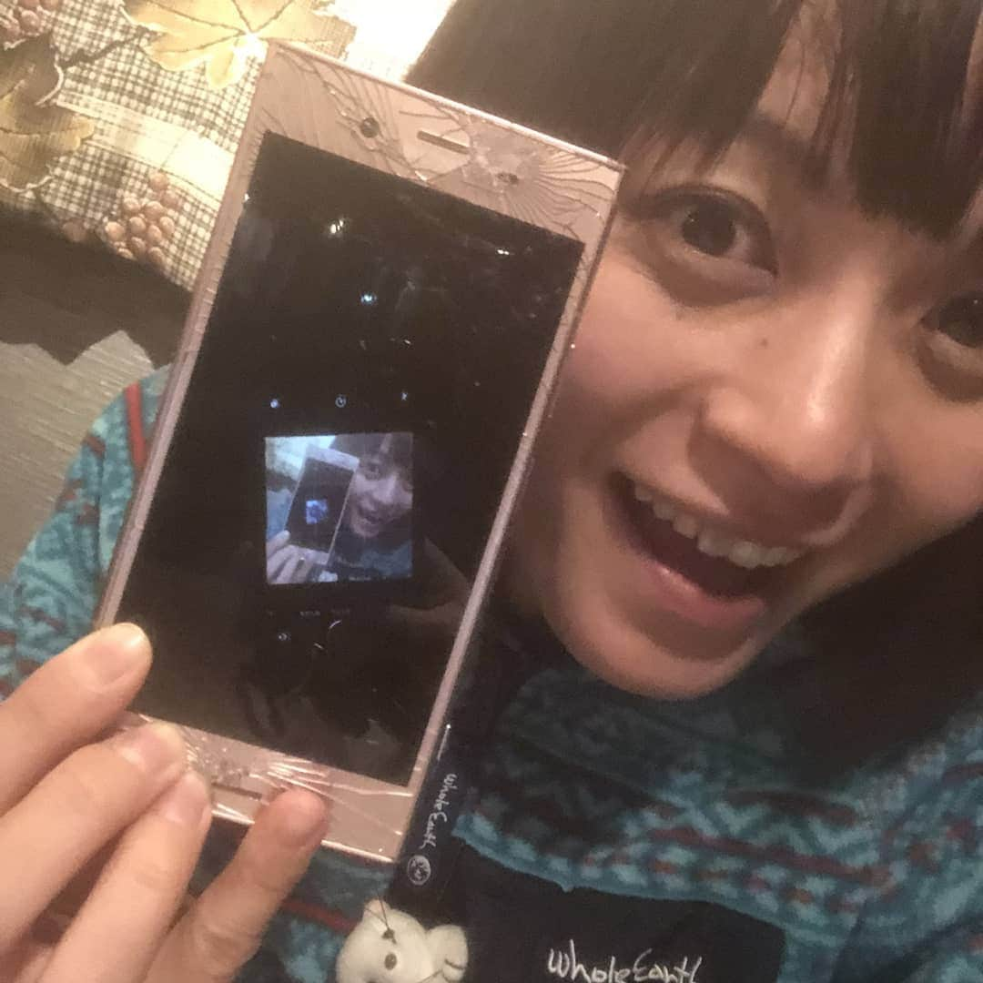 桜花さんのインスタグラム写真 - (桜花Instagram)「スマホ落下し劇的に割れました、、ガビボーン！！(;_;) しかし今日は 羅漢寺山を登ったので、楽観的に行きたいと思います、、！！(;_;)笑 #羅漢寺山  #楽観的  #らかん #山梨県 #ガビボーン  #ショボビーン」12月10日 0時00分 - mountainohka