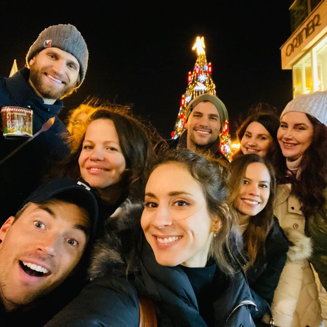 ブラント・ドーハティさんのインスタグラム写真 - (ブラント・ドーハティInstagram)「Gluhwein!」12月10日 0時08分 - brantdaugherty