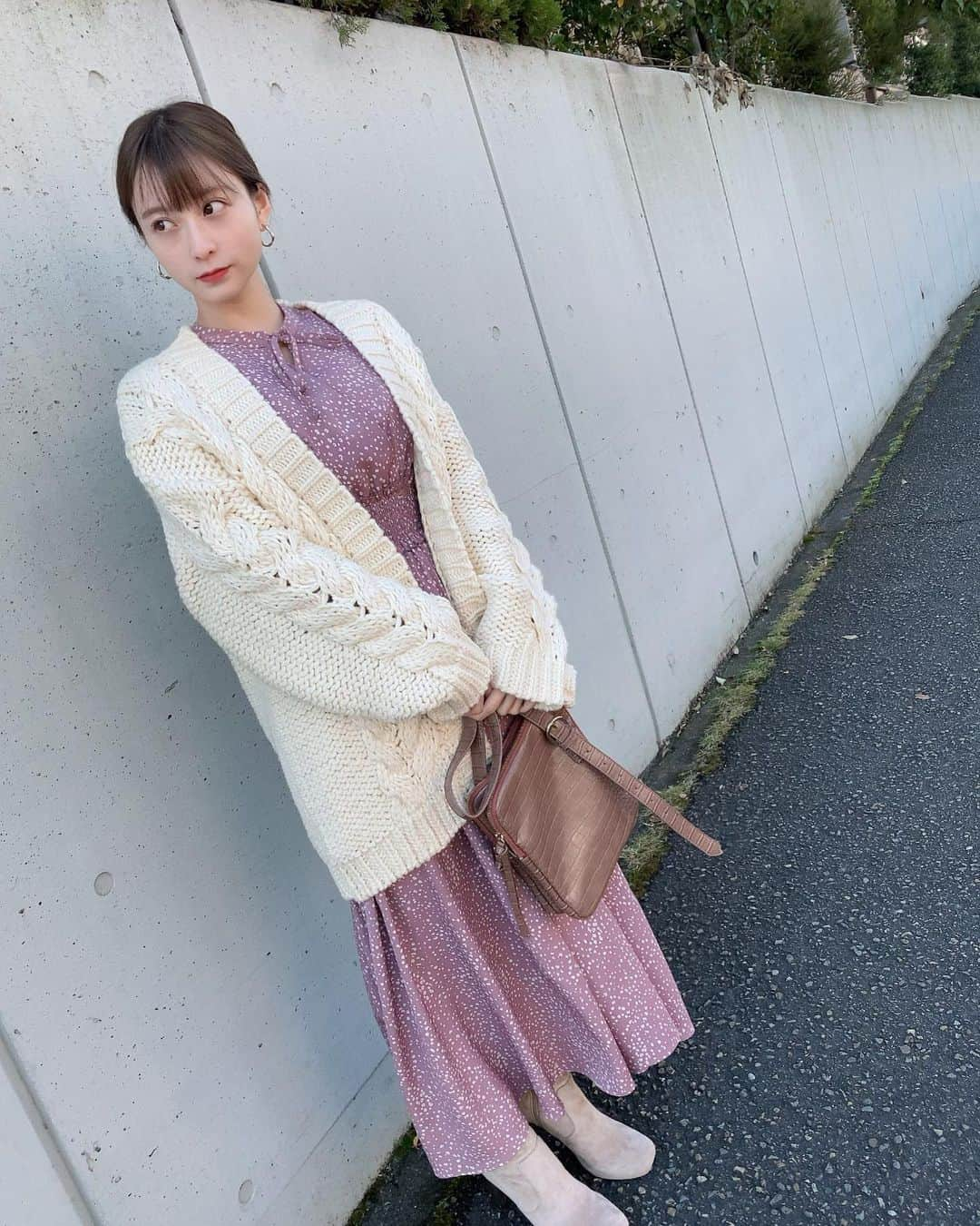 renさんのインスタグラム写真 - (renInstagram)「・ ・ 先日の#れんの服  #titivate のカーディガン ・・ #ティティベイト#titivatestyle #ケーブルデザインニットカーディガン  #プチプラコー#冬コーデ @titivatejp ・ ・」12月10日 10時28分 - _reeen_