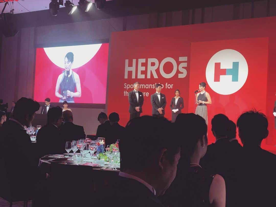 飯沼誠司さんのインスタグラム写真 - (飯沼誠司Instagram)「HEROs AWARD2019 昨年受賞させていただき、さらにスポーツ界の輪が広がりました。 今年のwinnerはいつもお世話になっている方や仲間だったり、とても嬉しくそして感動しました。 sports for the future. スポーツの力、アスリートの魅力や発信力を通して我々は社会貢献にさらに力を入れていきたいと思います。 #木村真野紗野 #松下浩二 #荒井DAZE善正 #山田幸代 #荻原次晴 #河合純一 #西村晃一 #上原大祐 #佐藤寿人 #堀江航 #菅野浩二 #小松大地 #小野真由美 #及川栞  #athleteawards」12月10日 10時31分 - seiji_iinuma