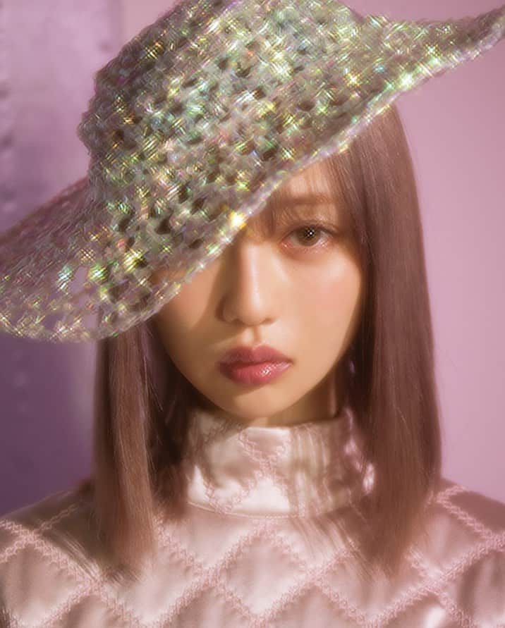 AYA YAGISHITAのインスタグラム：「💎エモーショナルな浮遊感💎  @larmemagazine」