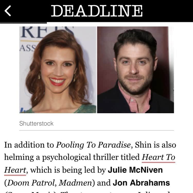 ジュリー・マクニヴンのインスタグラム：「Thx for the shoutout @deadline -had such a great time playing with @ninthhousefilms , @roxyshih @jonnyinstahams @kelleyjakle @realclarkfreeman @autumnfederici @jakehelgren @jlarsl  LOVE these people!!! ❤️❤️❤️ #heart2heart @ddoartists @anthonyboyerddo #michaelhepburn」