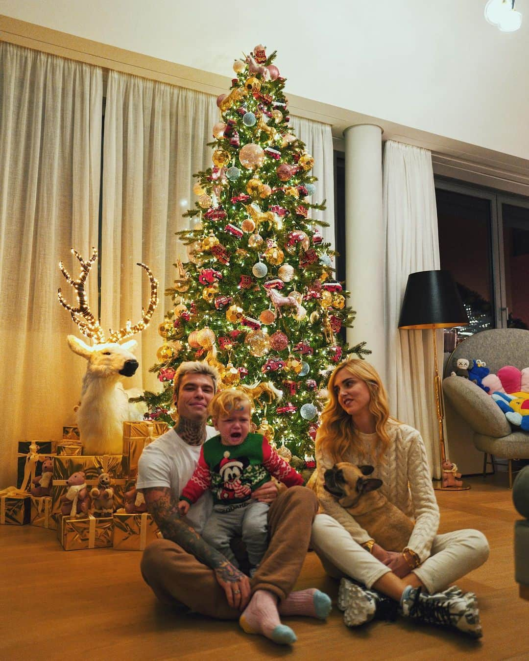 フェデスさんのインスタグラム写真 - (フェデスInstagram)「Lello e lo spirito Natalizio🎄」12月10日 4時33分 - fedez