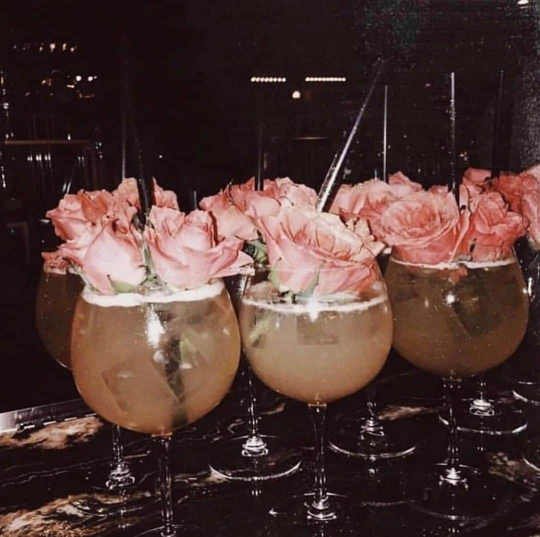 Aylen Aのインスタグラム：「🌸🌸🌸」