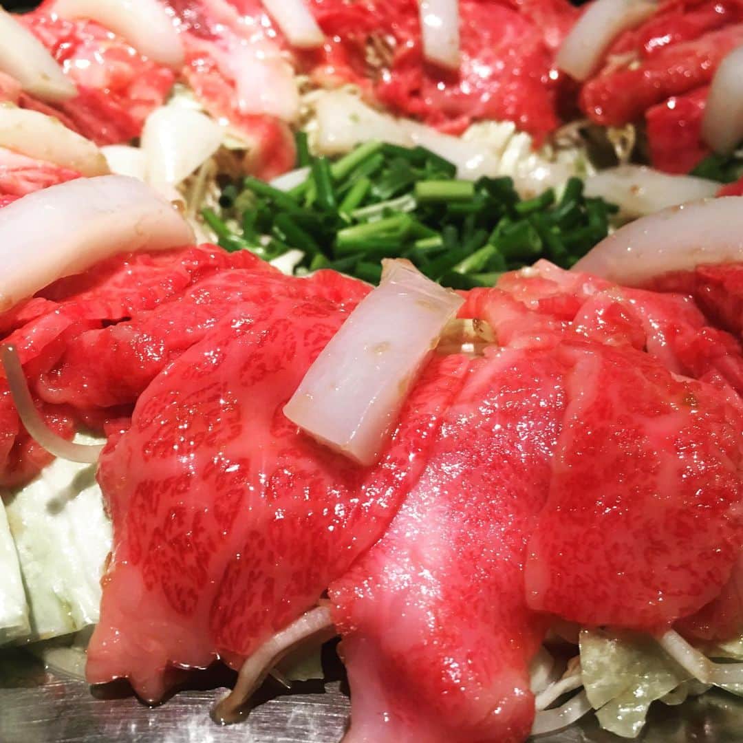 宮田麺児さんのインスタグラム写真 - (宮田麺児Instagram)「鹿児島 「牛ちゃん」 炊き肉の原点を頂いた。  腹がはちきれた。 ほっぺなくなった。  #鹿児島#牛ちゃん#炊き肉」12月10日 8時08分 - miyatamenji